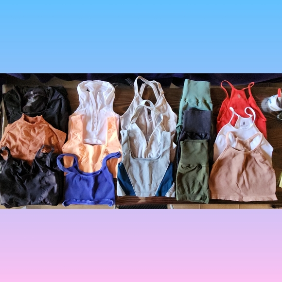 FREE PEOPLE MOVEMENT "MYSTERY" BOX B - Picture 3 of 3